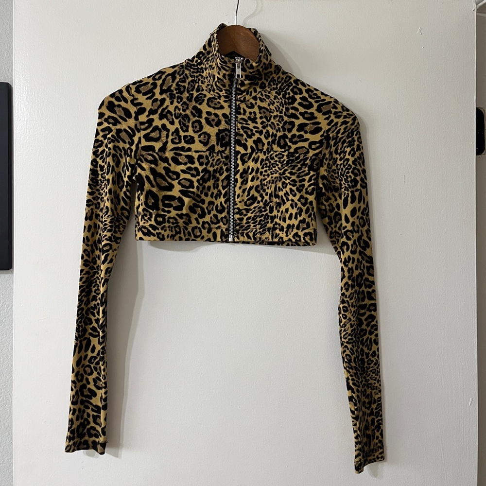 Jony Cota Leopard Print Cropped Zip-Up Top